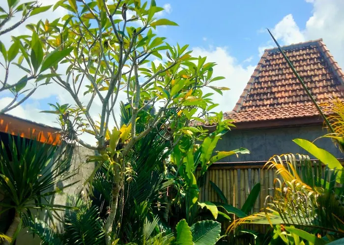Meera House And * Airsatang